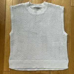 Abercrombie and Fitch Crochet-Style Shell Top, cream size medium